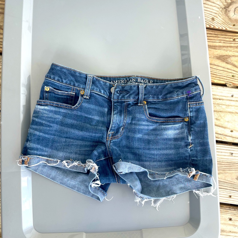 American Eagle size 4 jean shorts.